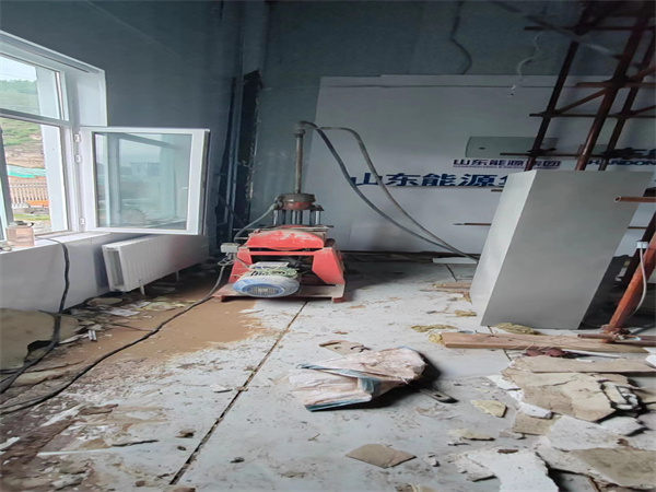 德保地基基础下沉墙体裂缝加固注浆顶升施工