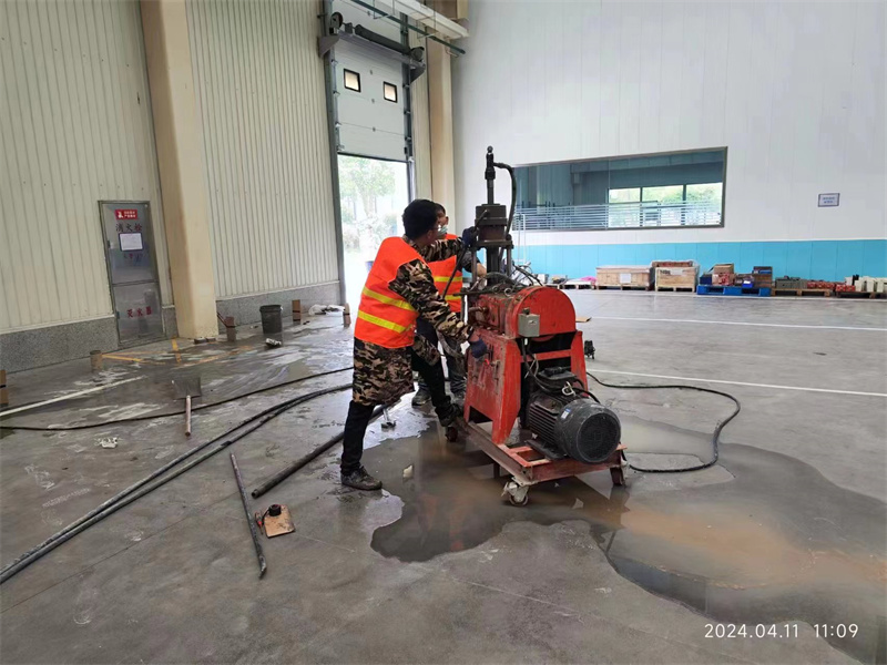 德保厂房地面下沉塌陷注浆加固施工